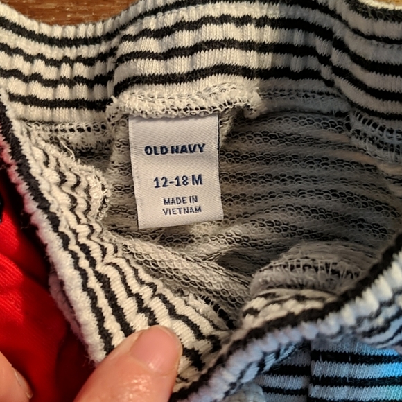 EUC 2 Shorts 12-18 and 18 Months - Picture 3 of 5